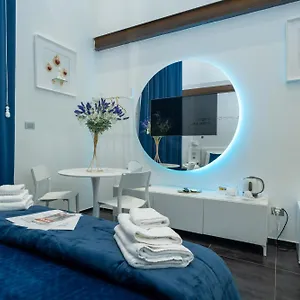 Skyhouse Chiaia Couette-café